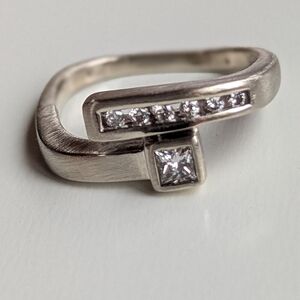 14k White Gold with Diamonds